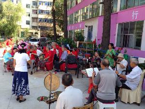 洛阳养老院娱乐节目